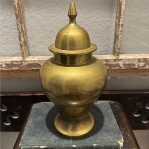 Vintage Brass Ginger Jar, Brass Urn with Lid